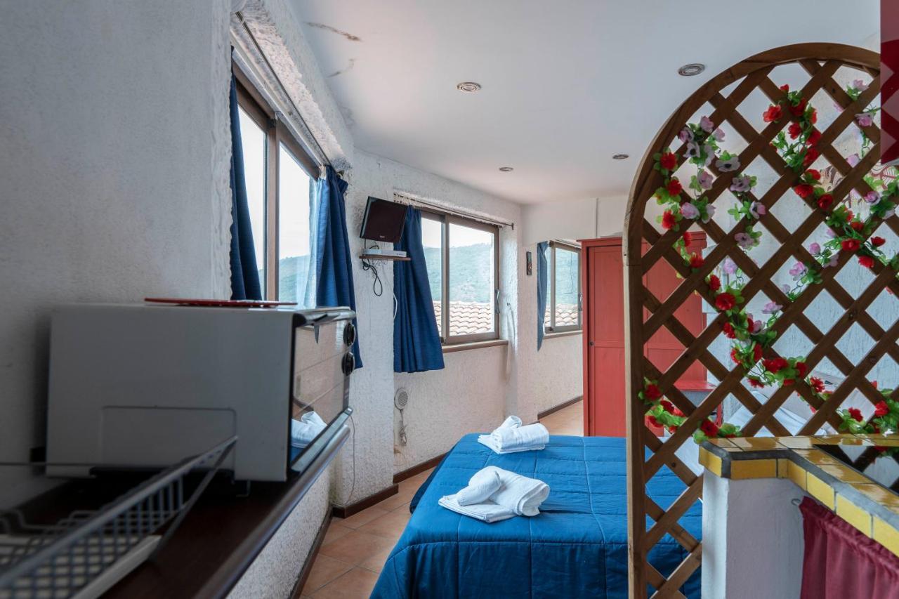 La Finestra Sulle Eolie Apartment Reitano  Luaran gambar